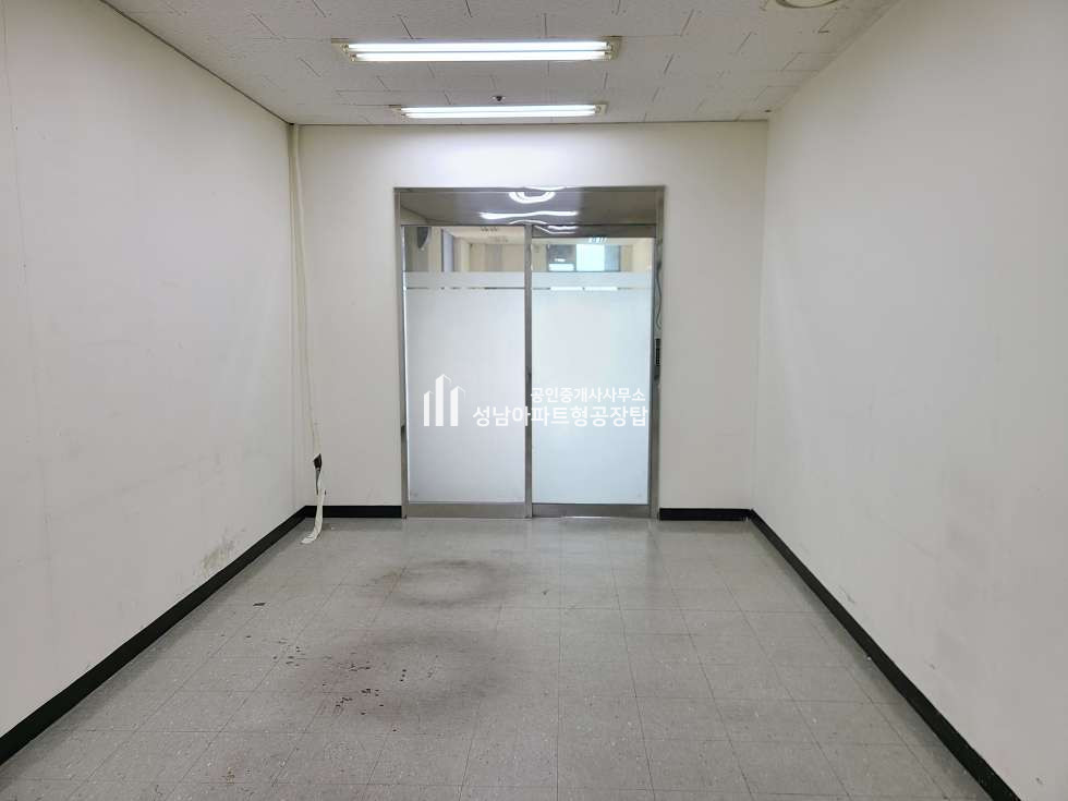 경기 성남중원구 상대원동 성남 포스테크노 [54평 임대] 성남아파트형공장 월세 매물번호 10055 사진 4