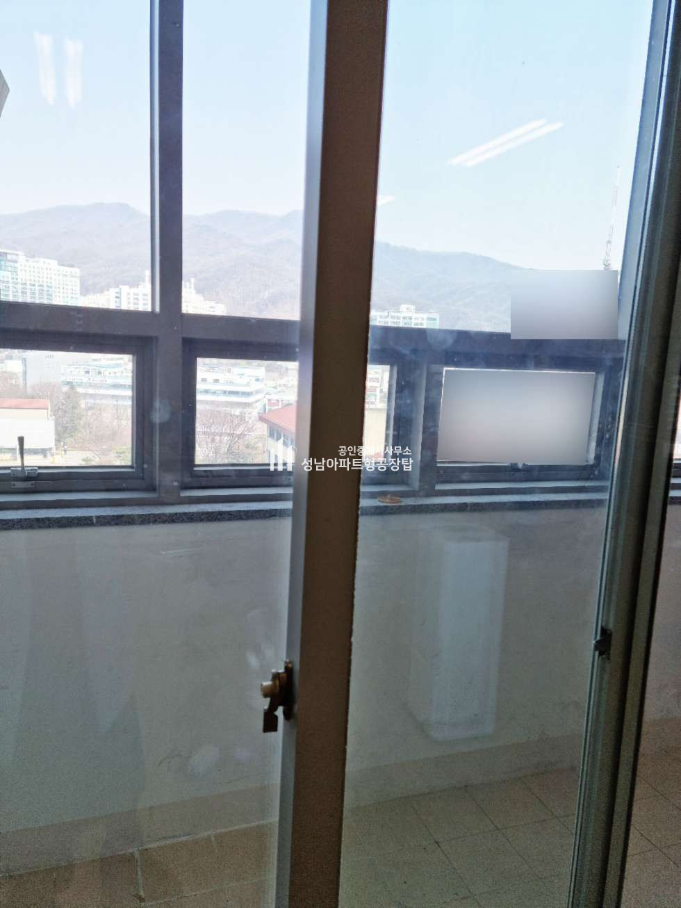 경기 성남중원구 상대원동 가성비좋은 기본호실[23평 임대]성남아파트형공장 월세 매물번호 10093 사진 2