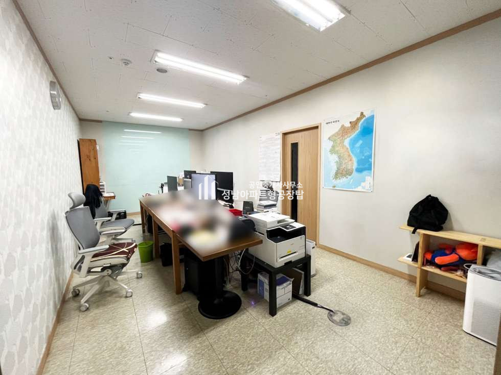 경기 성남중원구 상대원동 룸,탕비실,창고있는 사무실 추천 빠른입주 가능 천정형 냉난방기 월세 매물번호 10250 사진 4