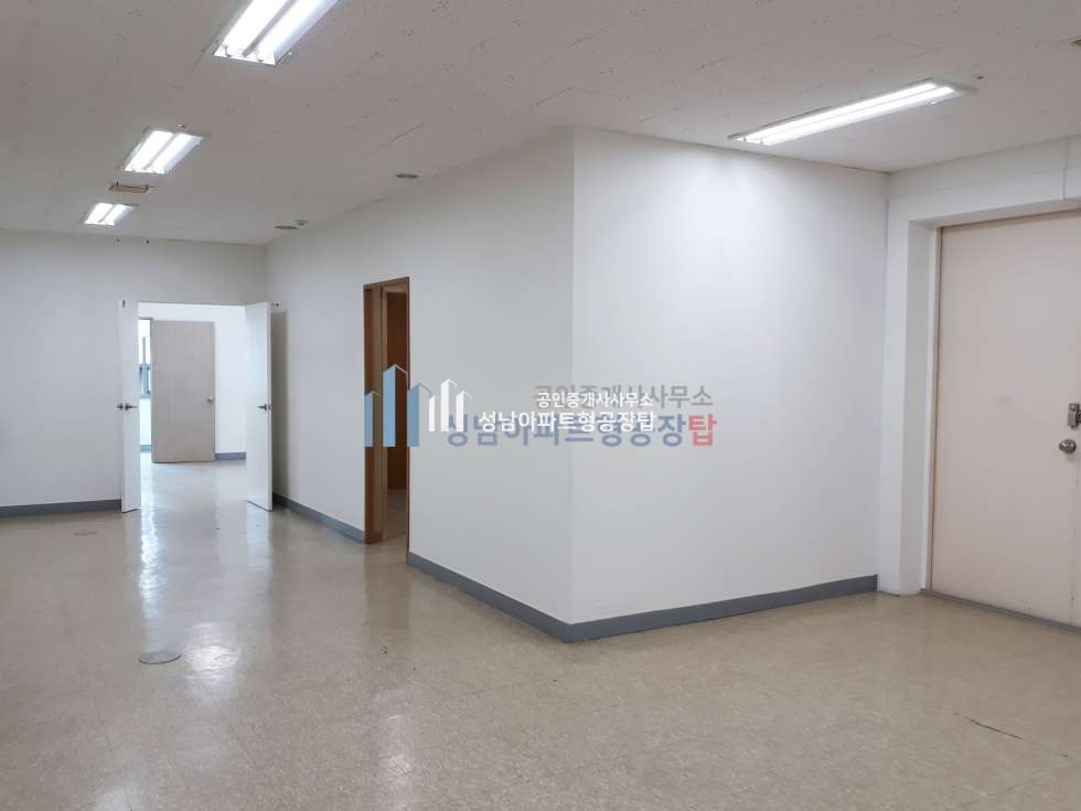 경기 성남중원구 상대원동 창고, 사무실 추천 빠른시일 내 입주가능 월세 매물번호 10259 사진 1