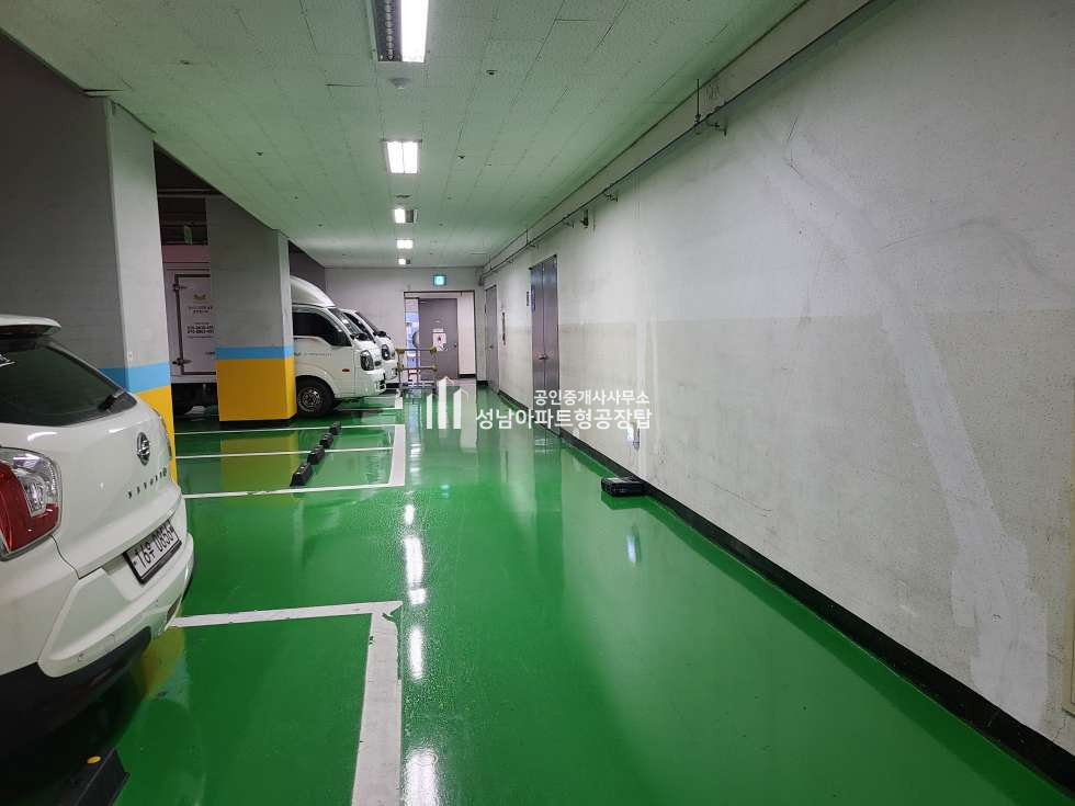 경기 성남중원구 상대원동 전용80평 호실앞 하역가능 기본, 제조공장 월세 매물번호 10190 사진 3