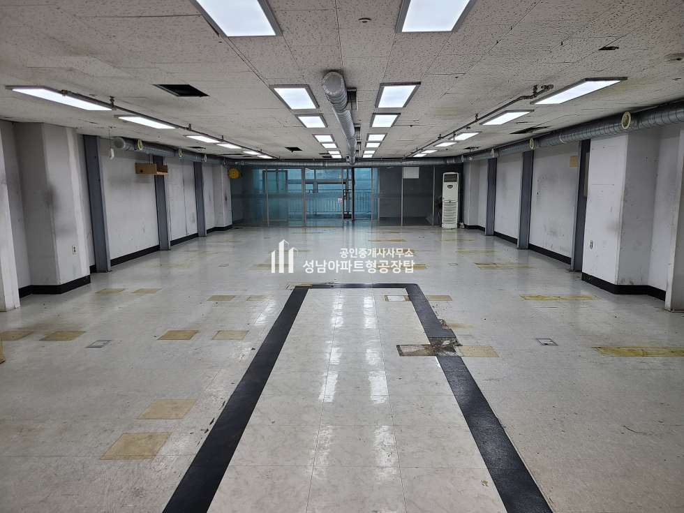 경기 성남중원구 상대원동 전체복층 바닥면적 117평 성남지식산업센터/성남아파트형공장 월세 매물번호 10409 사진 2