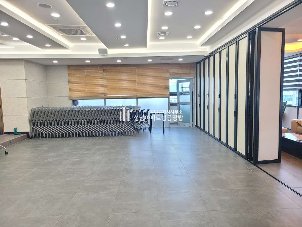 경기 성남중원구 상대원동 성남SKV1타워 인테리어 완벽한 대형사무실 ,연구실, 대회의실, 세미나실 매매 매물번호 10421 사진 12