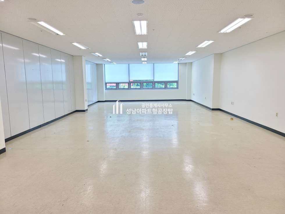 경기 성남중원구 상대원동 300평 한층 단독 사용 가능한 깨끗한 일반공장 월세 매물번호 10410 사진 3