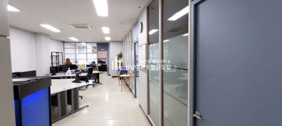 경기 성남중원구 상대원동 전용 42평 사무실 인테리어로 깔끔한 임대 호실 월세 매물번호 10308 사진 1