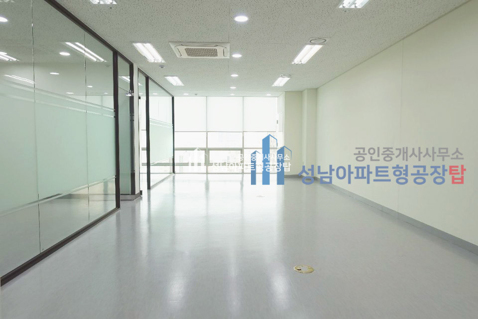 경기 성남중원구 상대원동 [38평] 깔끔한 인테리어 ★ 천정형 냉난방 시스템 매매 매물번호 10213 사진 2
