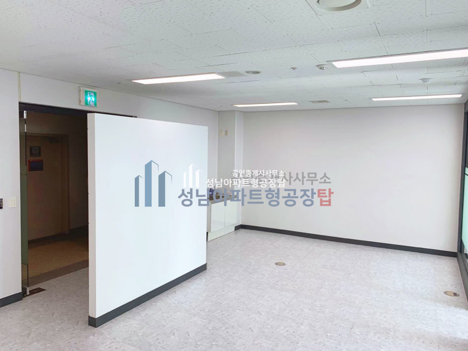 경기 성남중원구 상대원동 깔끔 내부 인테리어 천정형 냉난방 시스템 有 룸2개 사무실 추천 매매 매물번호 10230 사진 2