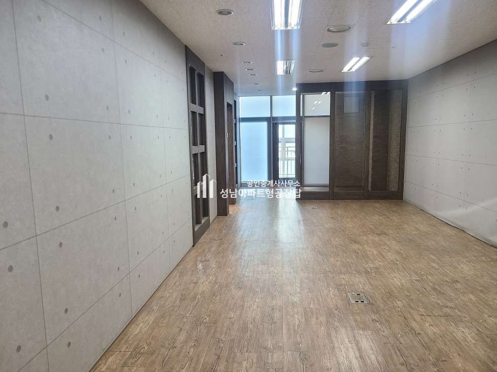 경기 성남중원구 상대원동 전용49.6P,고급진인테리어룸4개 , 연구실, 사무실 추천 월세 매물번호 10471 사진 1
