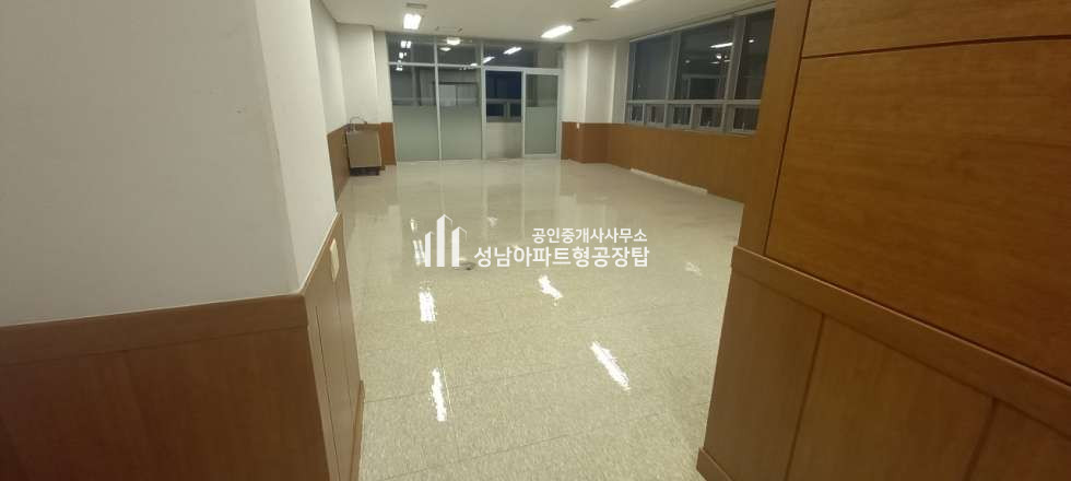 경기 성남중원구 상대원동 전용22평 , 깨끗한 사무실, 코너형 사무실, 깔끔한 룸1개 월세 매물번호 10433 사진 3