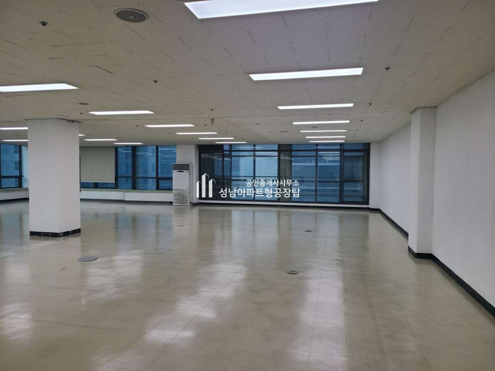 경기 성남중원구 상대원동 83평 깨끗한 창고,공장 코너호실 임대 월세 매물번호 10468 사진 1